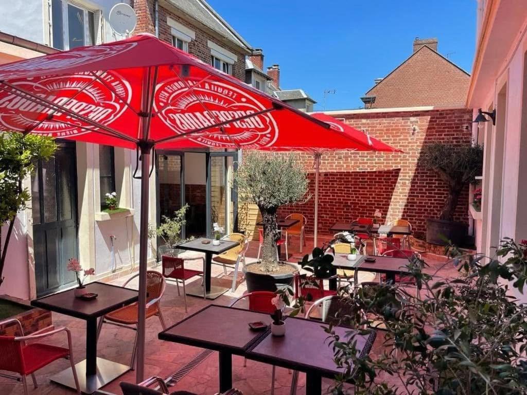 Hotel & Restaurant Isvara Breteuil Zewnętrze zdjęcie